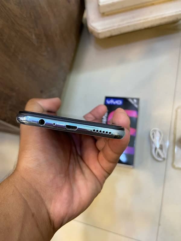 Vivo S1 4