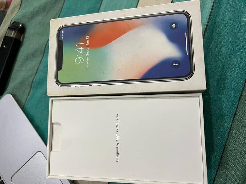 iphone x. used. good condition. box available. no charger 2