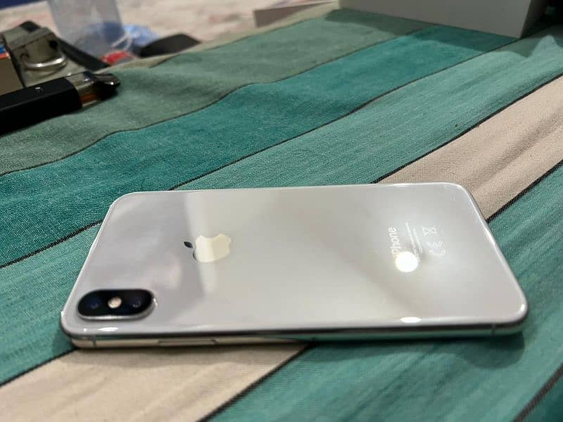 iphone x. used. good condition. box available. no charger 3