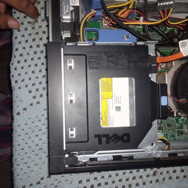 Dell optiplex core i3. . 03207371431 3