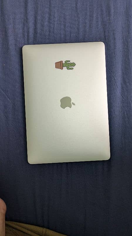 MacBook Air 2019 urgent sell 1