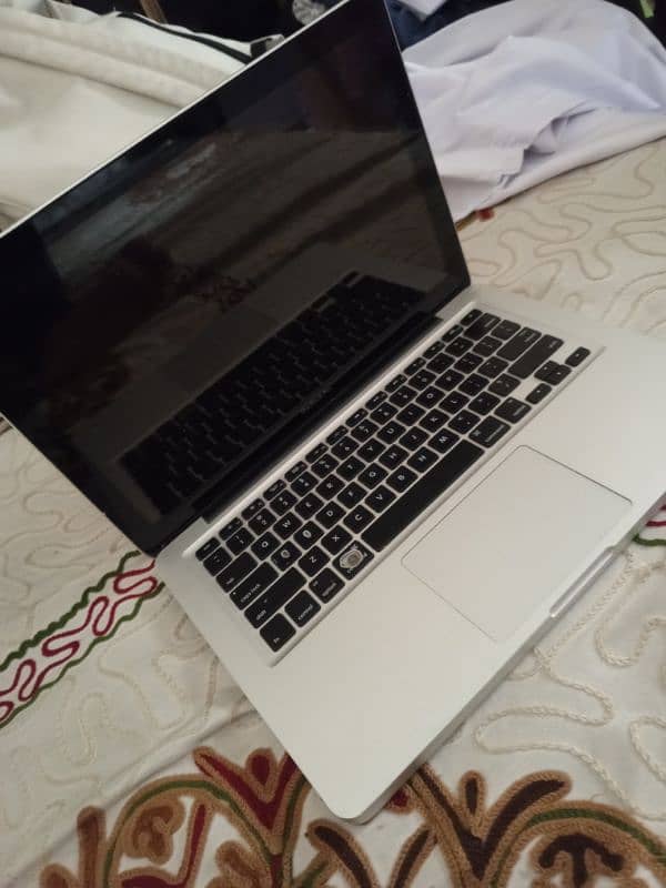 macbook pro 0