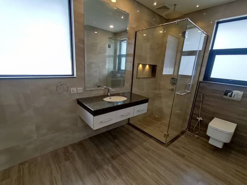 Modern Design 1 Kanal House For Rent In DHA Phase 5 10