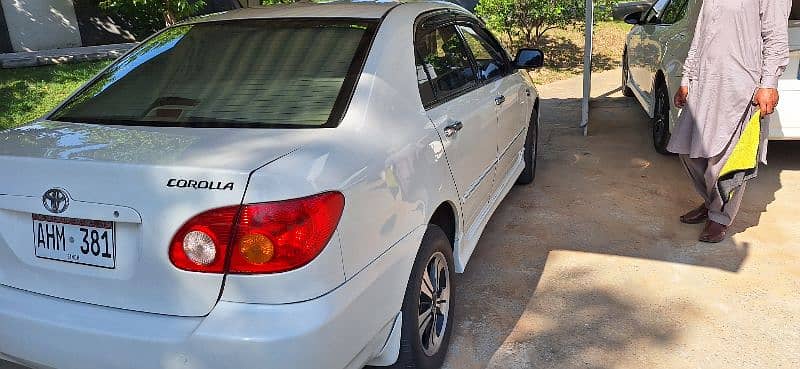 Toyota Corolla SE Saloon 1.6 2005 13