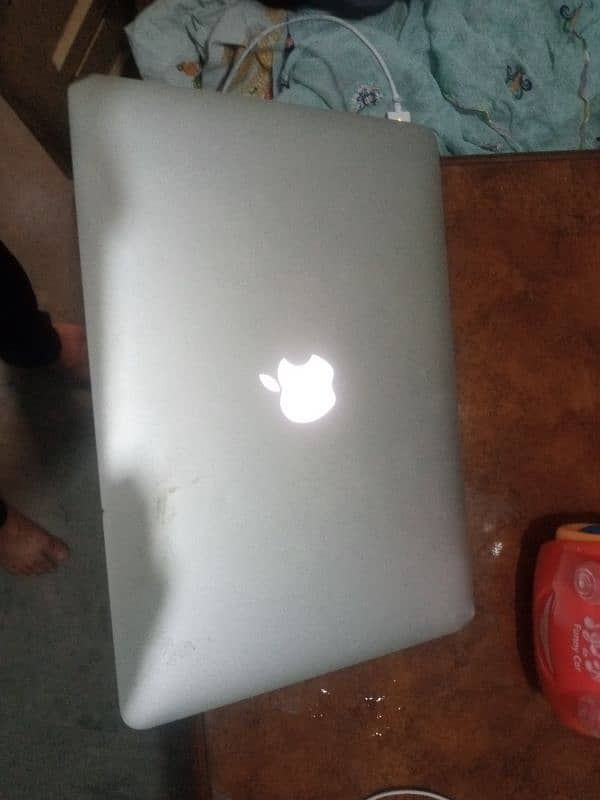 MacBook Air 2017 a1466 1