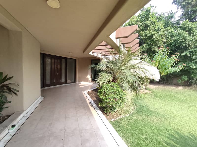 Two Kanal Bungalow With Swimming Pool Available On Rent At Prime Location Of DHA Phase 03 8