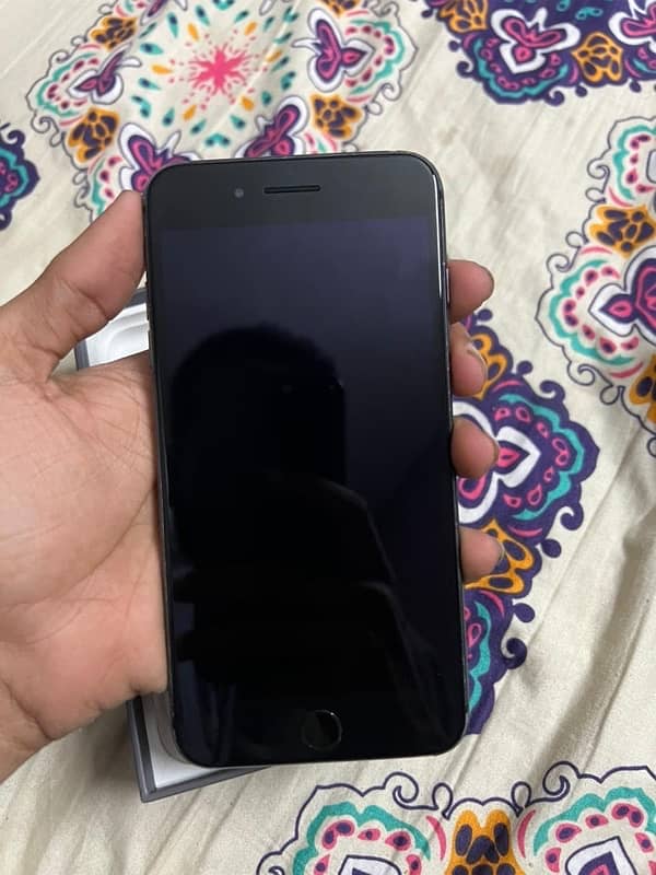 iphone 8plus 64gb 1