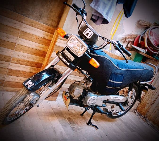 HONDA CD70 2019 0