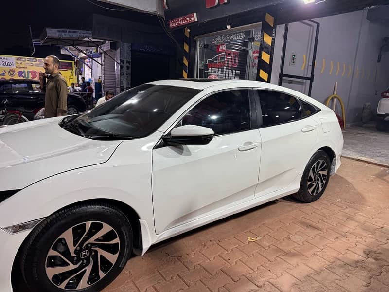 Honda Civic Oriel 2017 3