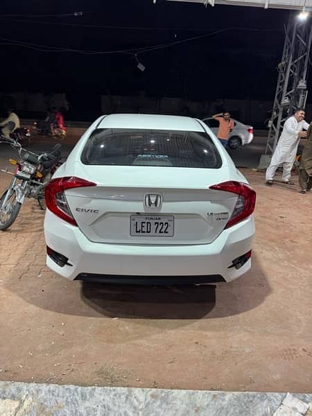 Honda Civic Oriel 2017 4