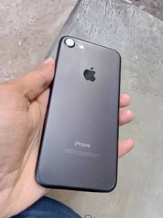 iphone 7    / 128gb non pta  black 0