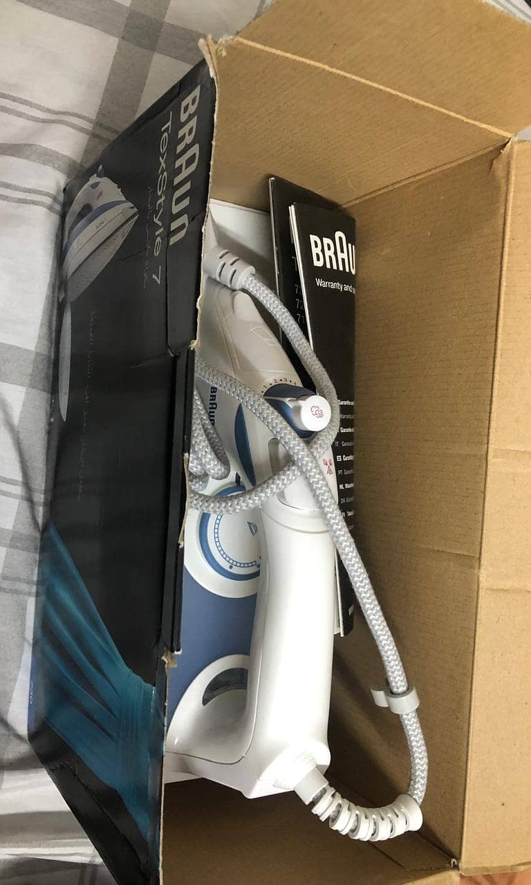 Braun steam iron 1