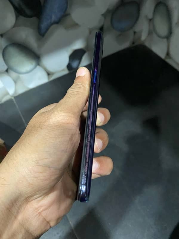 Oppo reno z 8gb 512gb 10by8 just minor glass break otherwise all ok 3