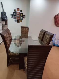 6 seater dining table 0