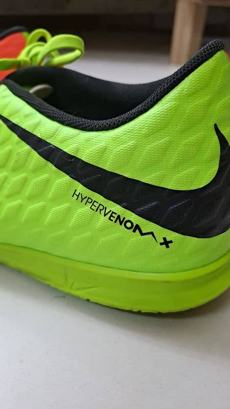 size 42.5 Nike Hypervenom Grippers (ORIGINAL) 1