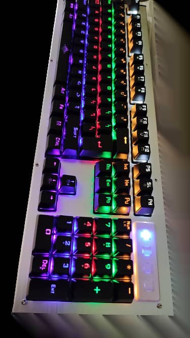 V8 Mechanical Gaming Keyboard Single Light | RGB Black Switch 2