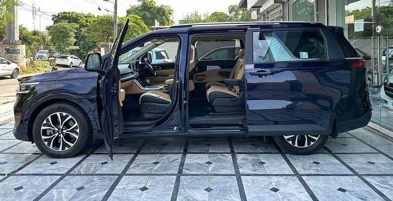 KIA Grand Carnival 2021 15