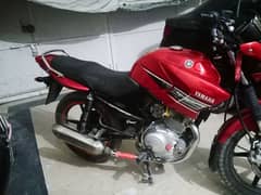 One hand use bike YBR125 2015 Lahor Namber