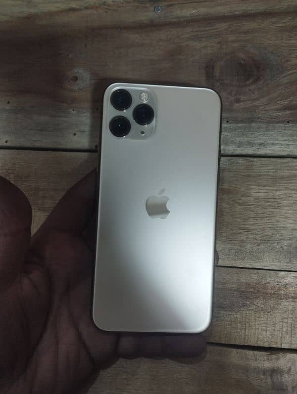 iPhone 11 pro 64gb factory unlock 81 bettery health 0