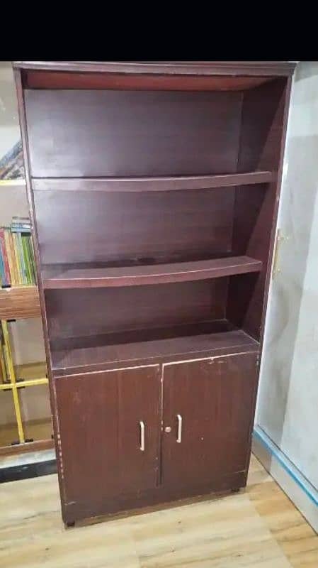 Books wardrobe 0