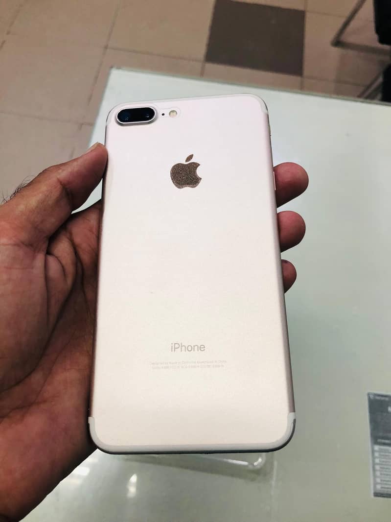 I Phone 7 Plus 1