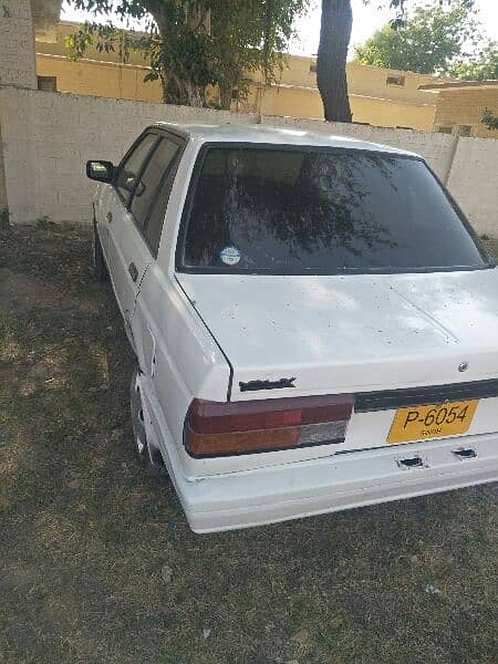 Nissan B12  1986 2