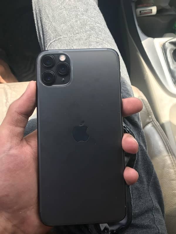 iphone 11 pro max 1