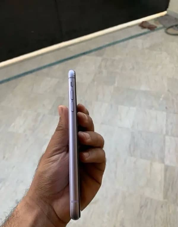 Iphone 11 factory unlocked 128gb non pta 1