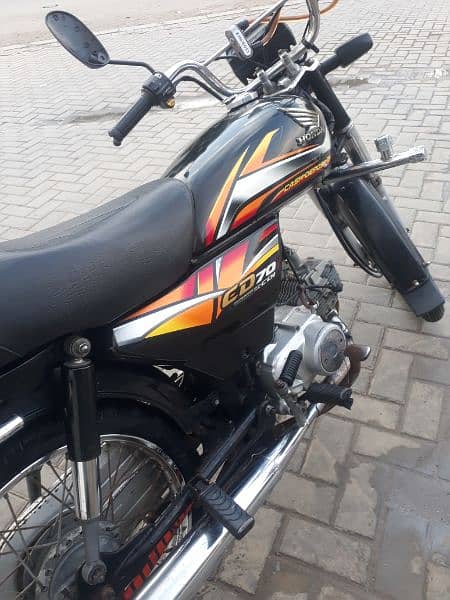 Honda CD 70 ; 2022 model Karachi No 2