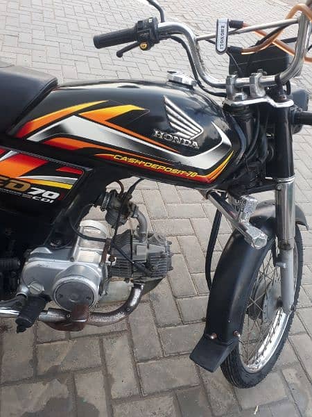 Honda CD 70 ; 2022 model Karachi No 3