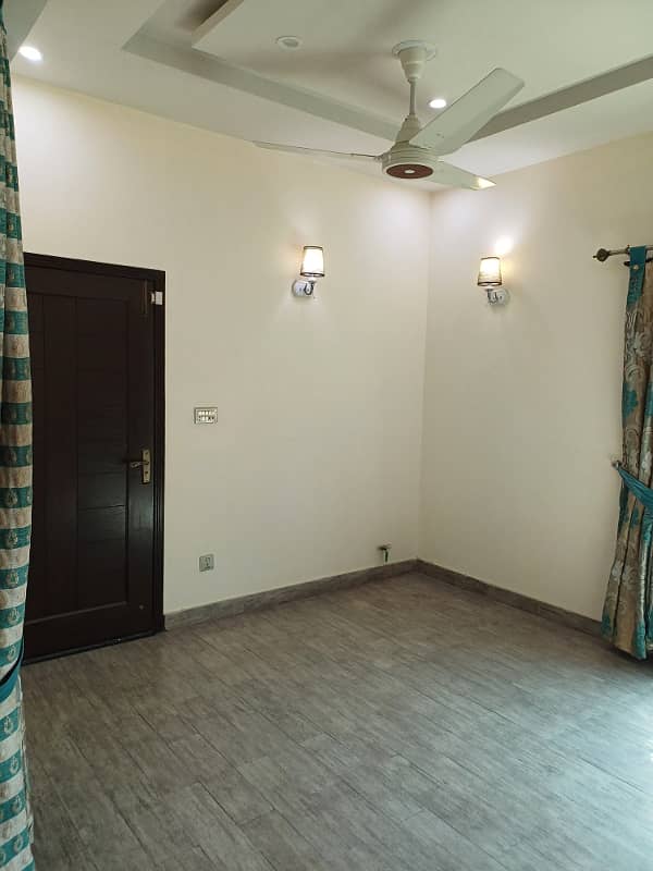 7 Marla Corner House For Sale in Bahria Town Lahore 12