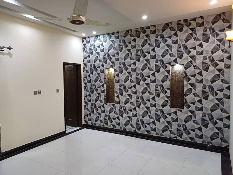 7 Marla Corner House For Sale in Bahria Town Lahore 19