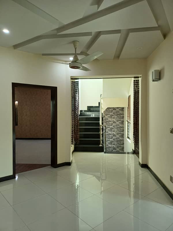 7 Marla Corner House For Sale in Bahria Town Lahore 28