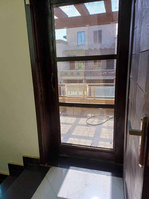 7 Marla Corner House For Sale in Bahria Town Lahore 43