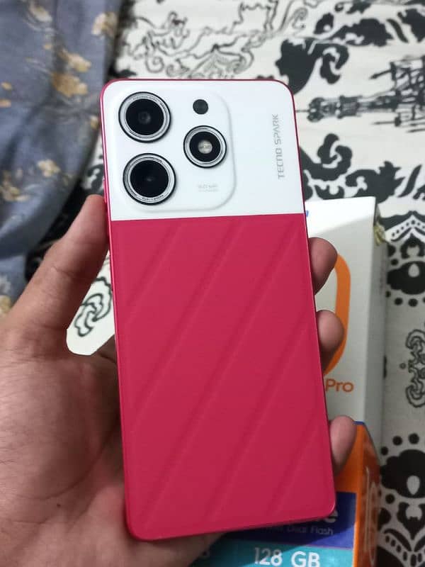 TECNO SPARK-10PRO ONLY 3MONTHS USED ONLY 2