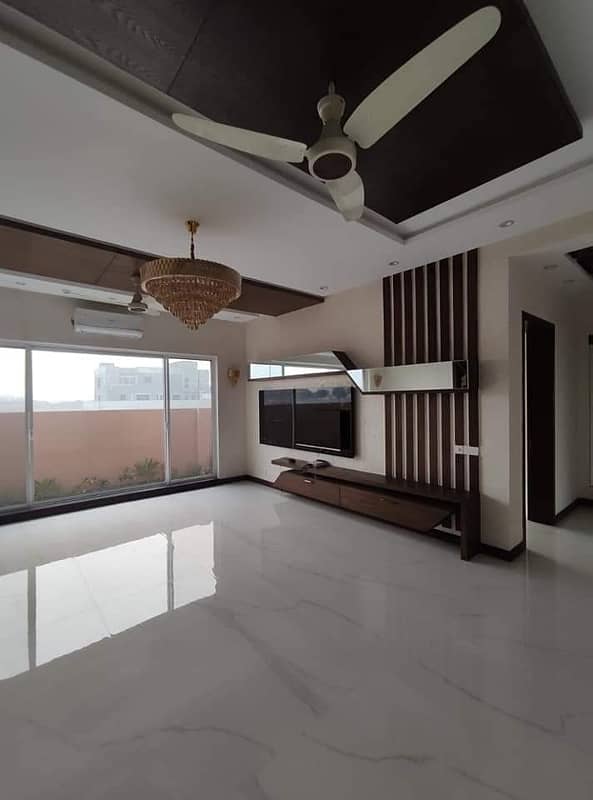 1 Kanal Luxury House For Rent N-Block DHA Phase 1 13