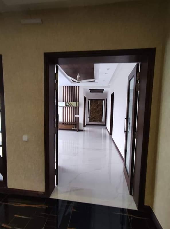 1 Kanal Luxury House For Rent N-Block DHA Phase 1 17