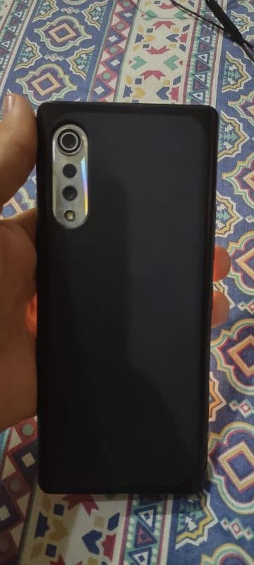 LG velvet 6/128 non PTA mint condition 2