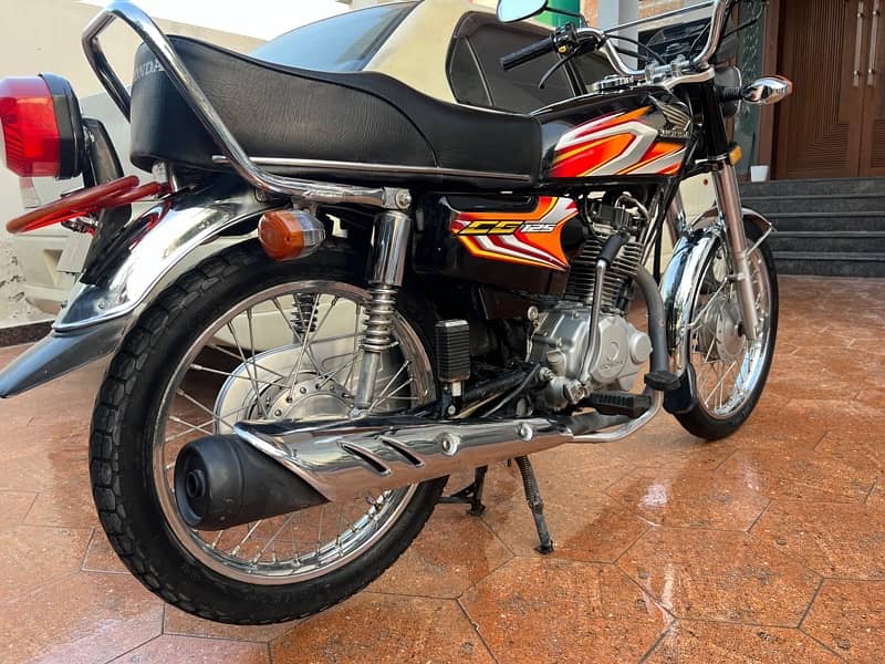 Honda CG 125 2022 Black 0