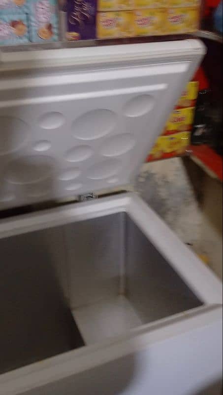 shop freezer white colour 1