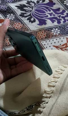 Huawei Nova Y90 0