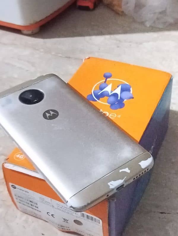 MOTOROLA MOTO E4 PLUS 1