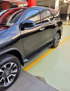 Toyota Fortuner Legender 2023