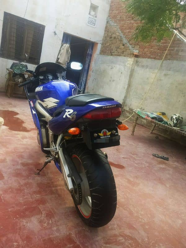 Yamaha R6 4