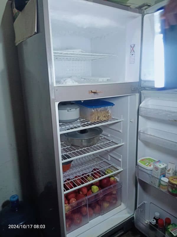 Medium size Refrigerator Urgent sale 6