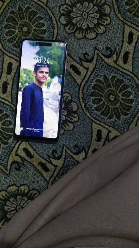 Infinix smart 8 4+4 64 seriously kharidne wale rabta kare 0