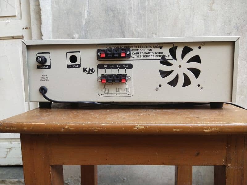 Amplifier for Sale 1