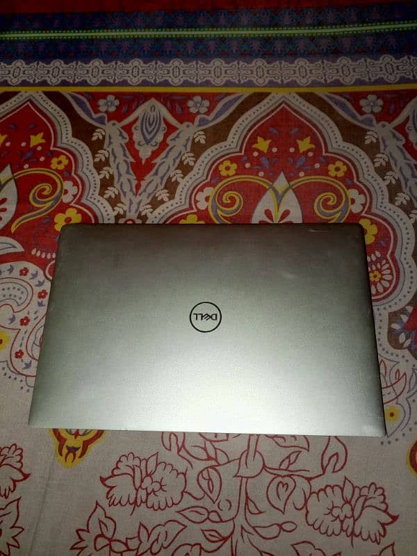 Dell xps 13 7390 13inch qhd 4k touch corei7 10thgen 16gbram 512gb ssd. 1