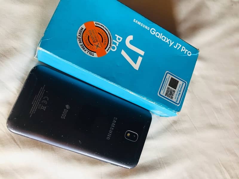 samsung J7 pro urgent sale 2