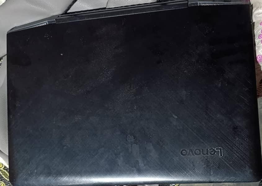 **Lenovo Y700 Gaming Laptop – Power, Performance, and Precision** 3